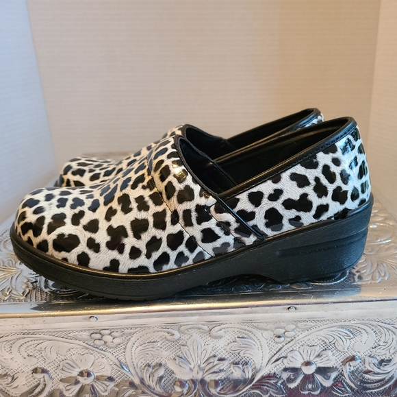 Ingaro Women's Leather Quarter Lining Brandy Slip Resistant Shoes, Size: 6.5 - Picture 6 of 12